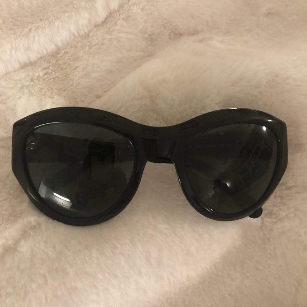 Tory Burch black sunglasses